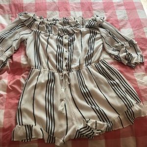 American Eagle Romper